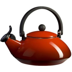 Kirschroter Wasserkessel von Le Creuset